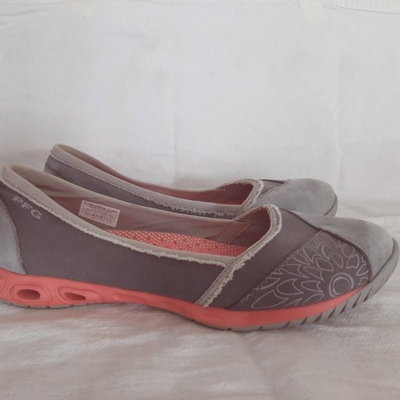 Columbia Techlite PFG Slip On Flat Women's 9.5 Grey Pink Omni Shield - Picture 1 of 5
